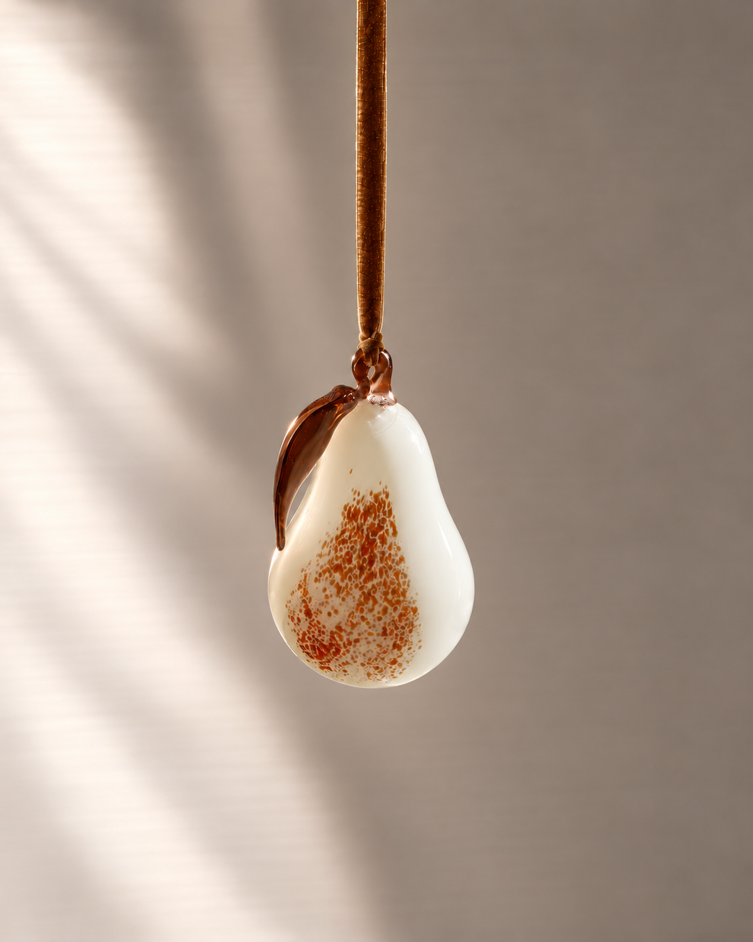 Mottled Hanging Glass Pear